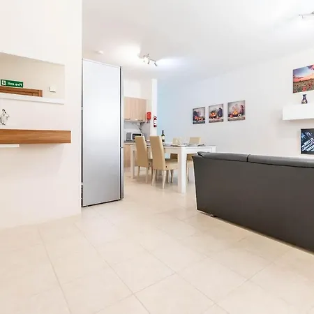 アパート Cosy 3 Bedroom Maisonette-near Marsaskala Seafront *