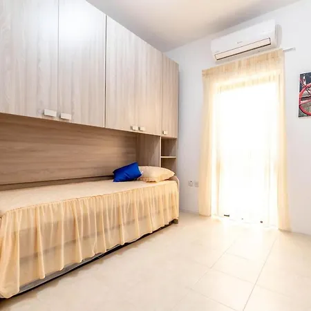Cosy 3 Bedroom Maisonette-near Marsaskala Seafront 公寓 马尔萨斯卡拉